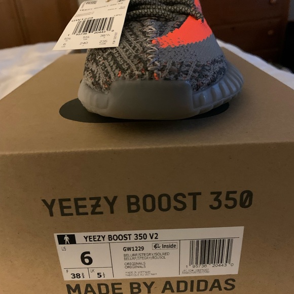 Adidas Yeezy Boost 350 V2 "Beluga Reflective" GW1229 - Picture 2 of 4
